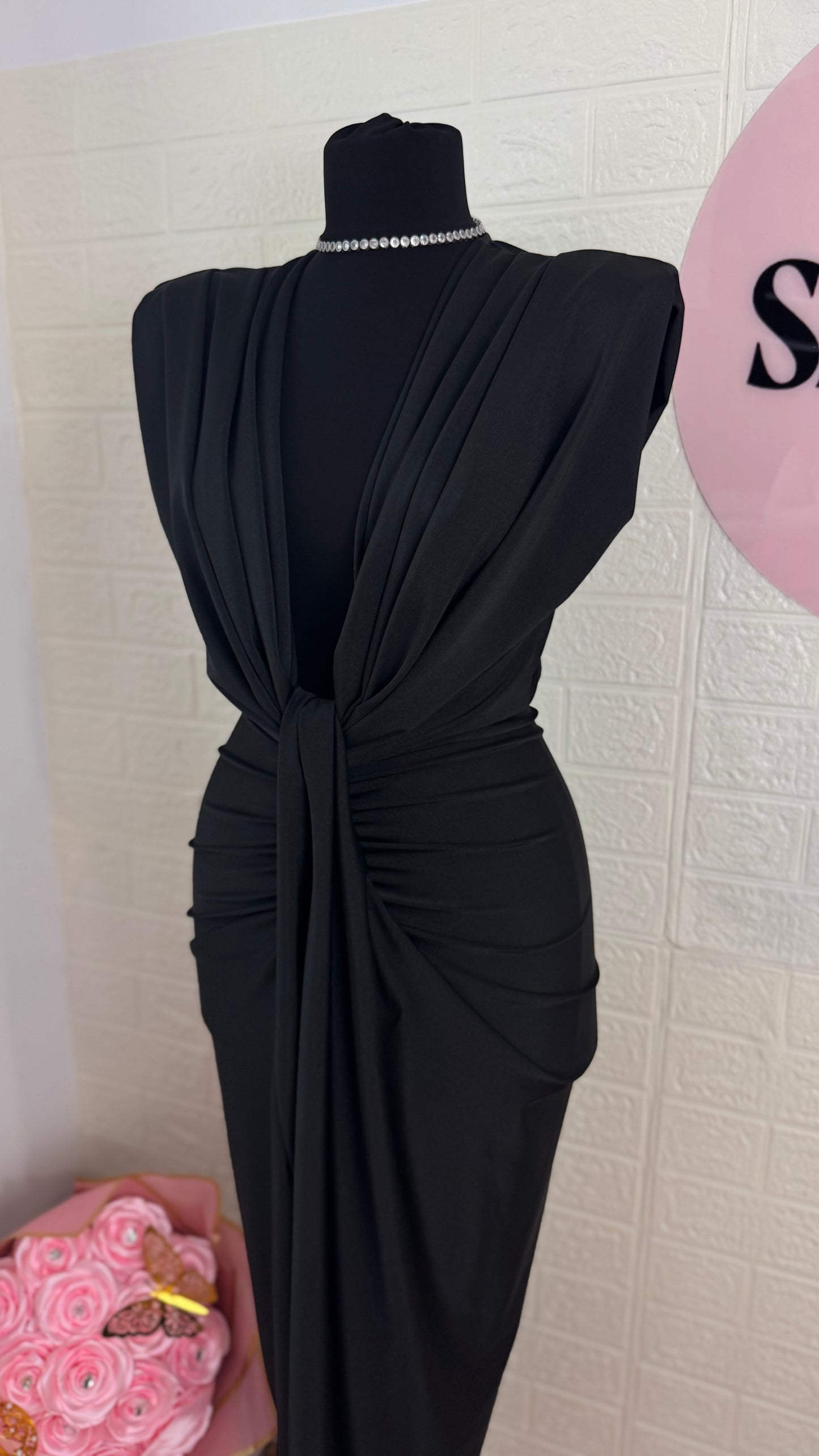 ROCHIE LARA BLACK
