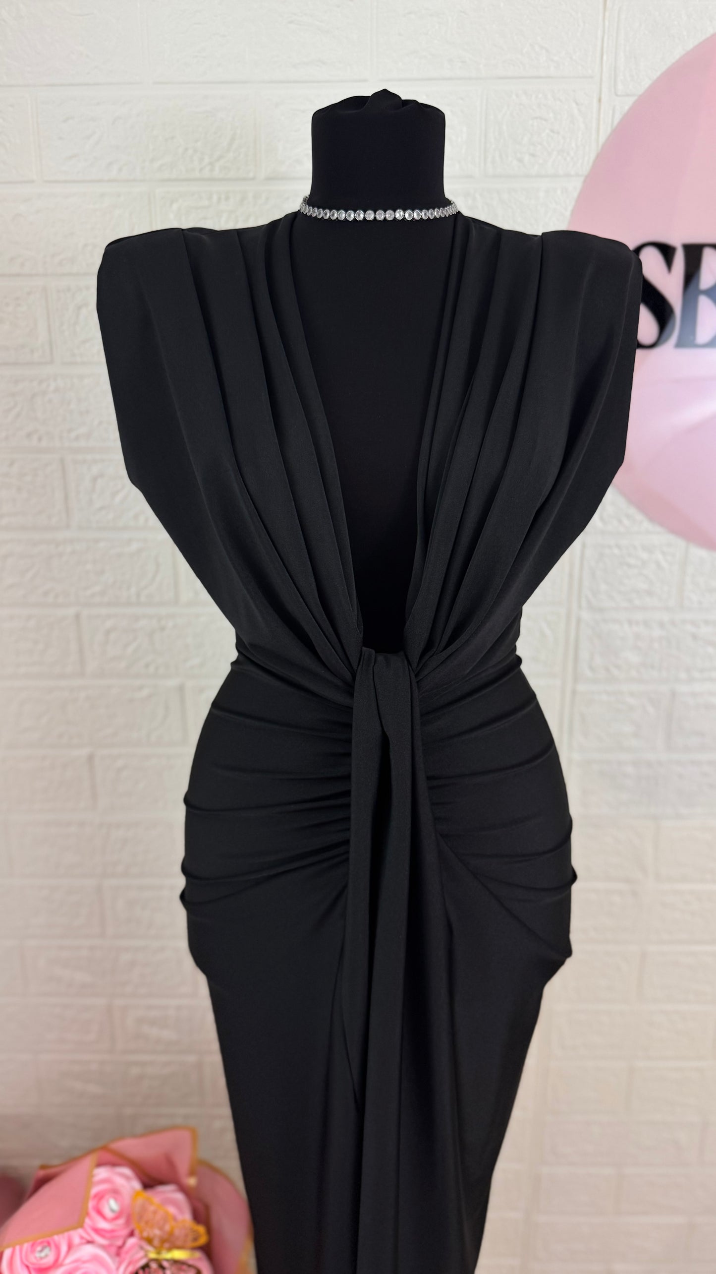 ROCHIE LARA BLACK