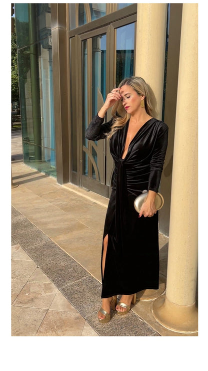 ROCHIE BLACK VELVET