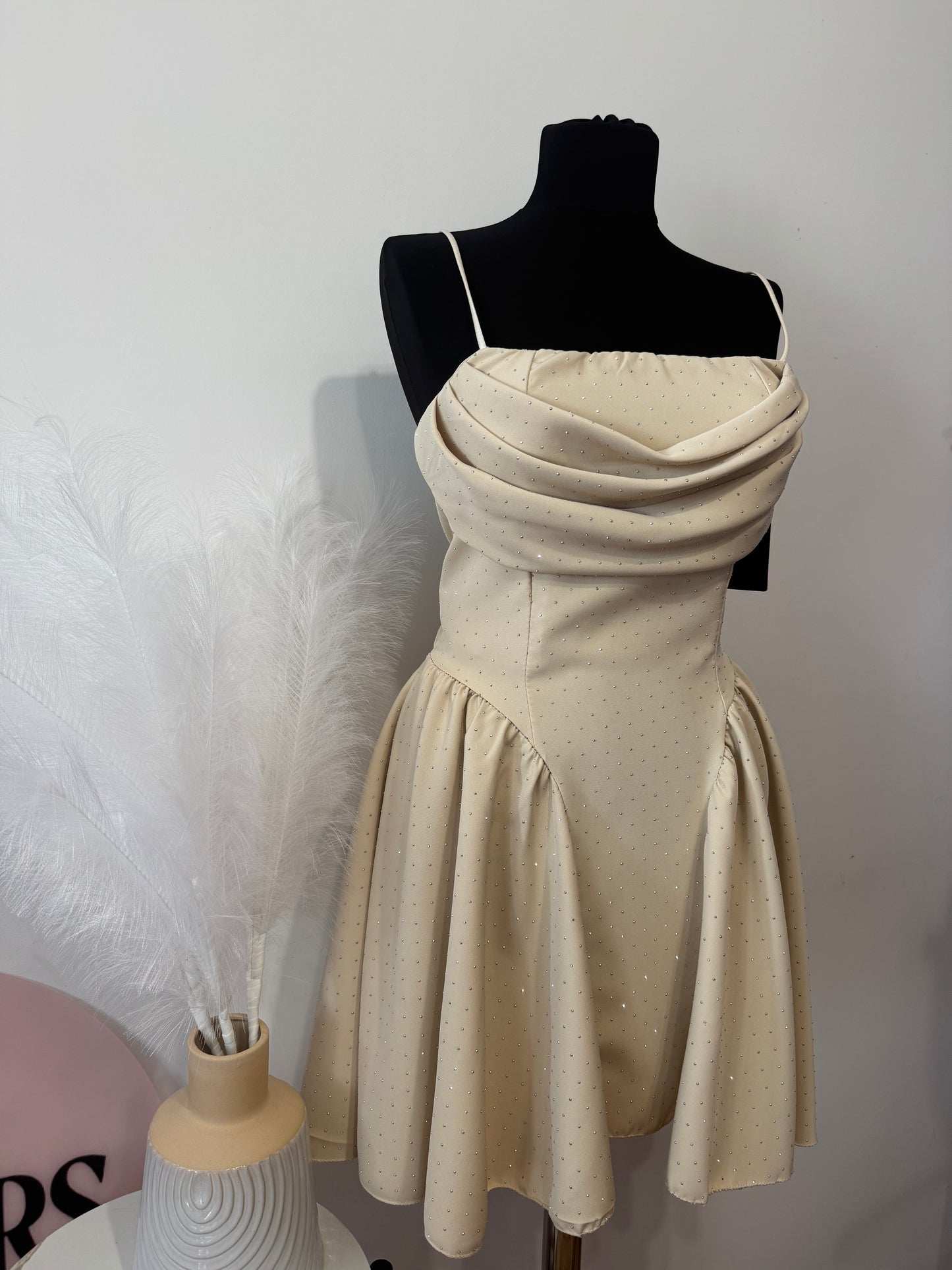 RAPHAELA MILKY WHITE