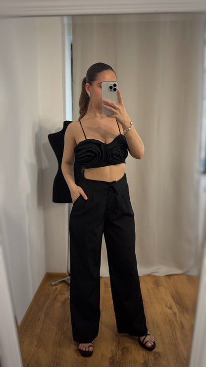 COMPLEU BLOOM NEGRU