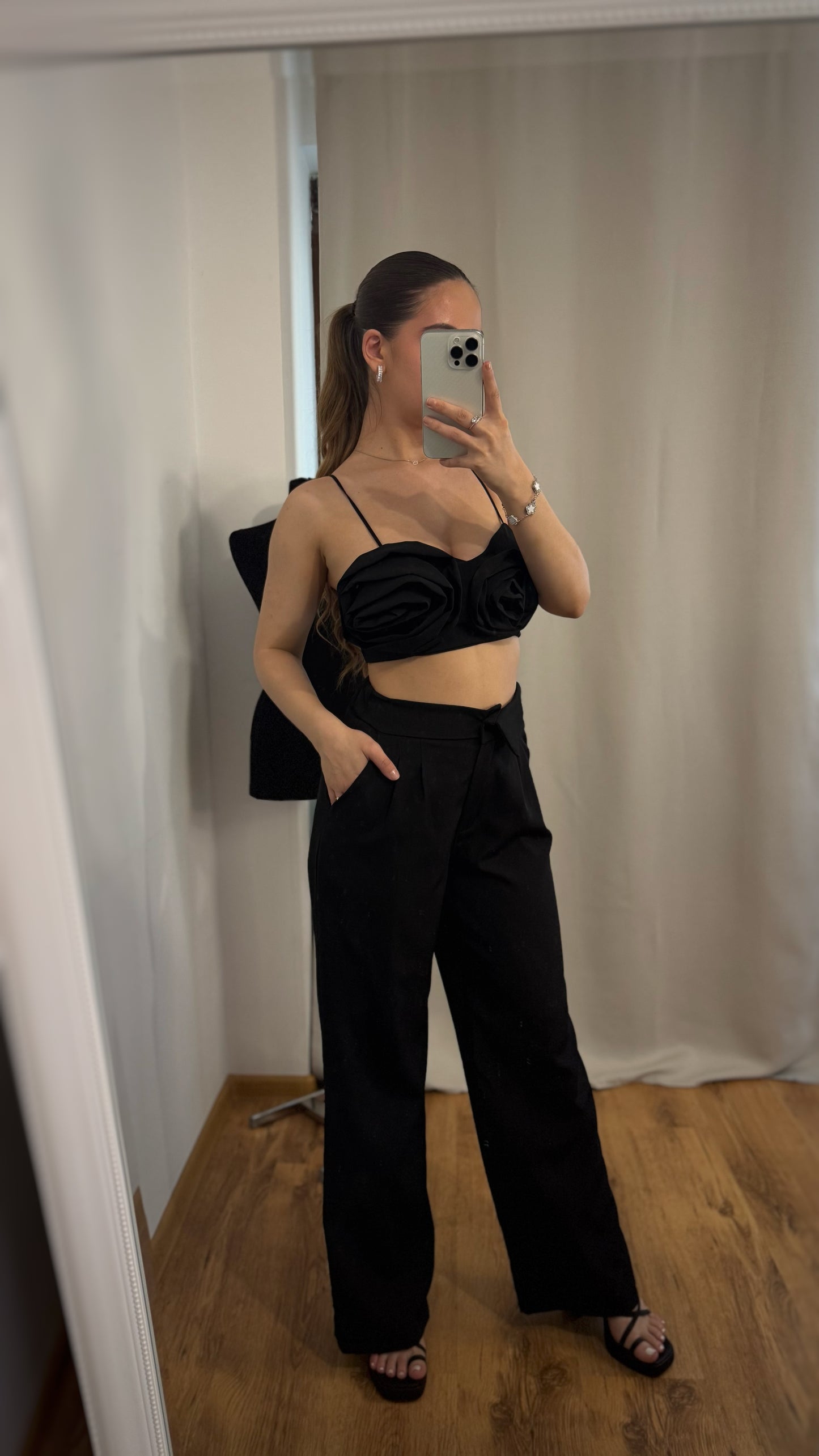 COMPLEU BLOOM NEGRU
